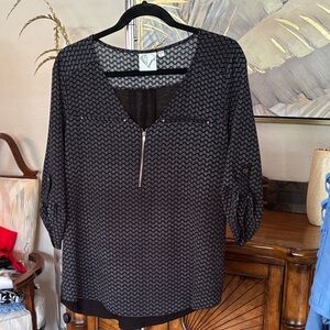 Elegant Black Patterned Women's Blouse